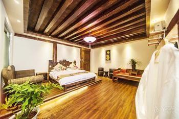 Nobles Living Castle Hotel Lijiang  Exterior photo
